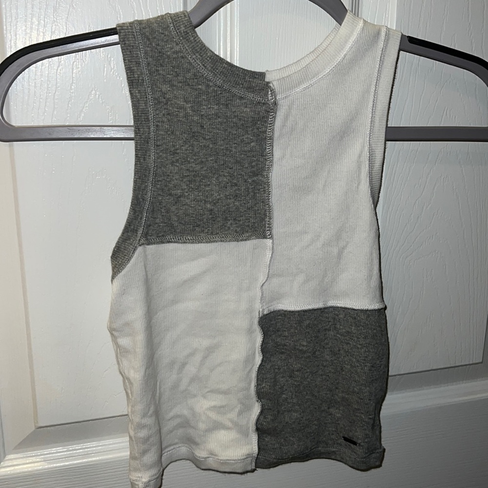 Gray and white color block top